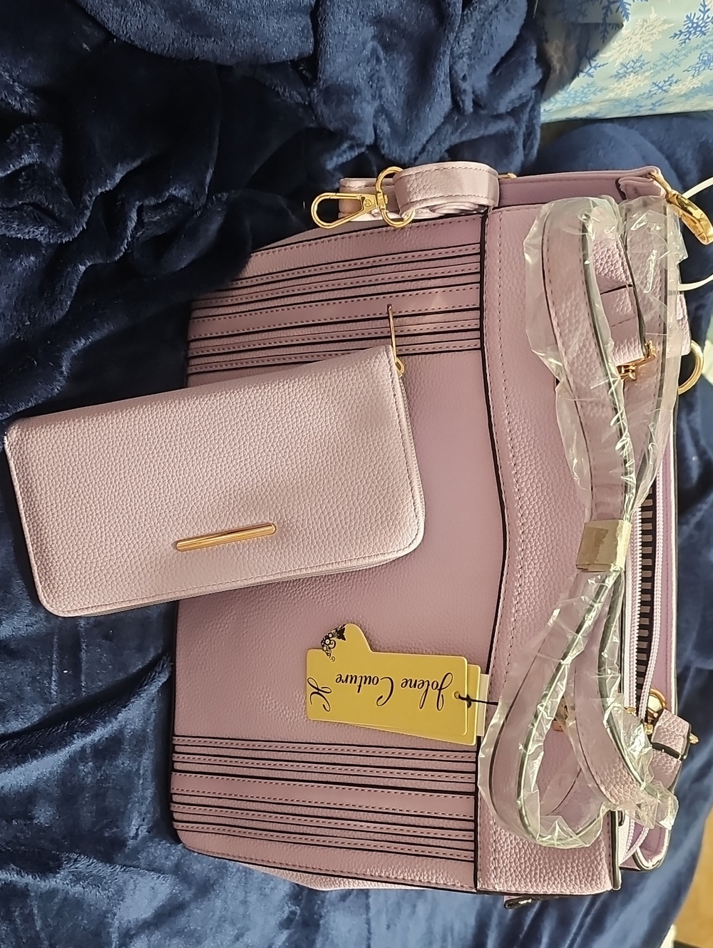 Lilac Shoulder Bag with Matching Wallet by (no brand)